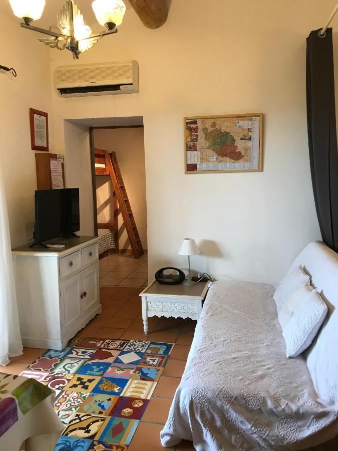 Chambres D'Hotes Et Gites Le Mas Mellou Orange  Exteriör bild